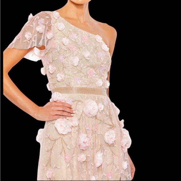 NWT Mac Duggal 3D Floral One Shoulder Gown. B282 - Picture 7 of 16